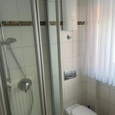 منزل للإقامة Gaestehaus Linzgau *